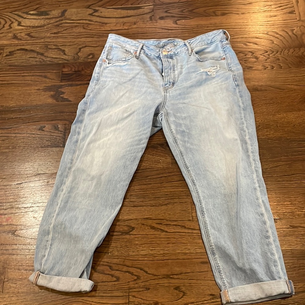 EUC AE Boyfriend jeans